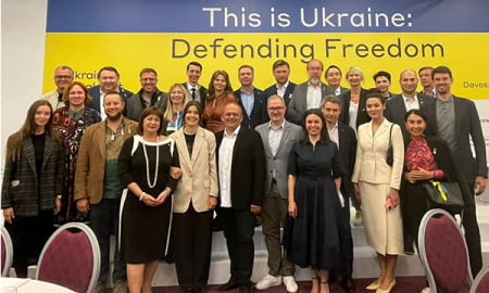 ВІДБУДОВА УКРАЇНИ СТАЛА ГОЛОВНОЮ ТЕМОЮ ДИСКУСІЙ У ДАВОСІ